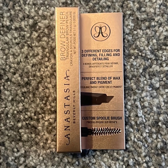 Anastasia Beverly Hills Other - 💋2/$15💋 Anastasia Beverly Hills Brow Definer Dark Brown NIB